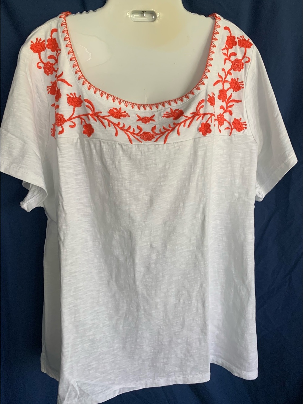 Talbots size 3X White Scoop Neck Tunic with Orange Floral Embroidery